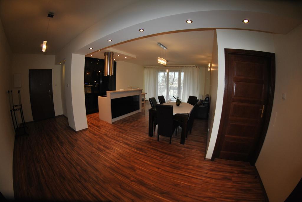 Royal Apartments - Apartamenty Inowroclawska الغرفة الصورة