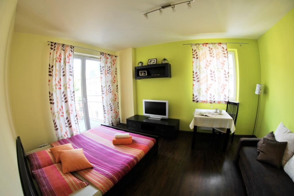 Royal Apartments - Apartamenty Inowroclawska الغرفة الصورة